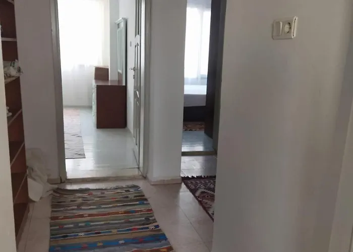Modern Flat Walk To Shops, Cafes Harbour 2 Bedroom *