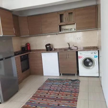 Modern Flat Walk To Shops, Cafes Harbour *